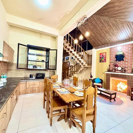 The Auriga 3Bhk Fully Entair Villa With Bonfire In Kasauli I Pvt Stay I Open Air Terrace I Kitchen Livingroom I Lawn Bonfire I Gaming Zone Exteriér fotografie