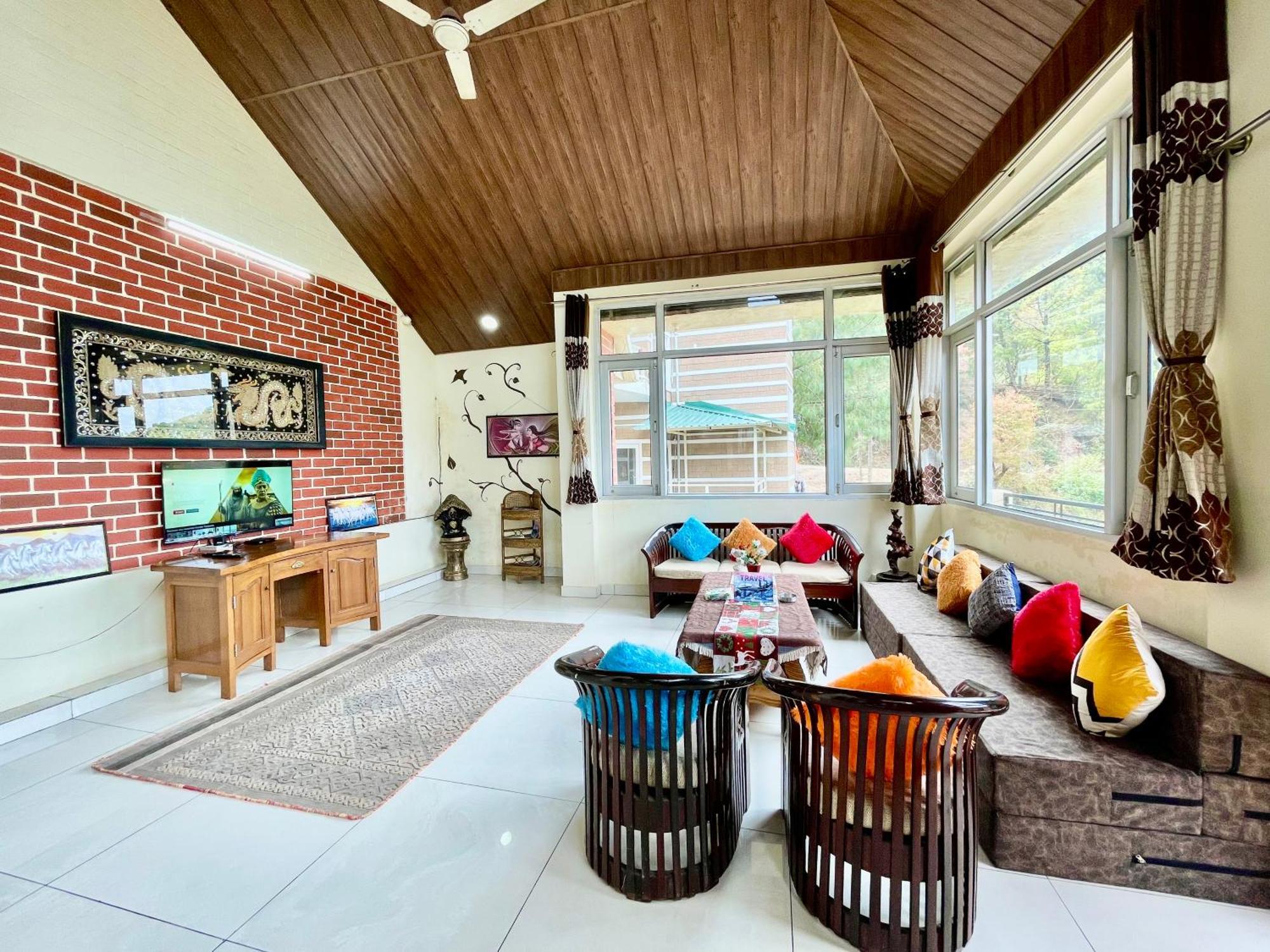 The Auriga 3Bhk Fully Entair Villa With Bonfire In Kasauli I Pvt Stay I Open Air Terrace I Kitchen Livingroom I Lawn Bonfire I Gaming Zone Exteriér fotografie