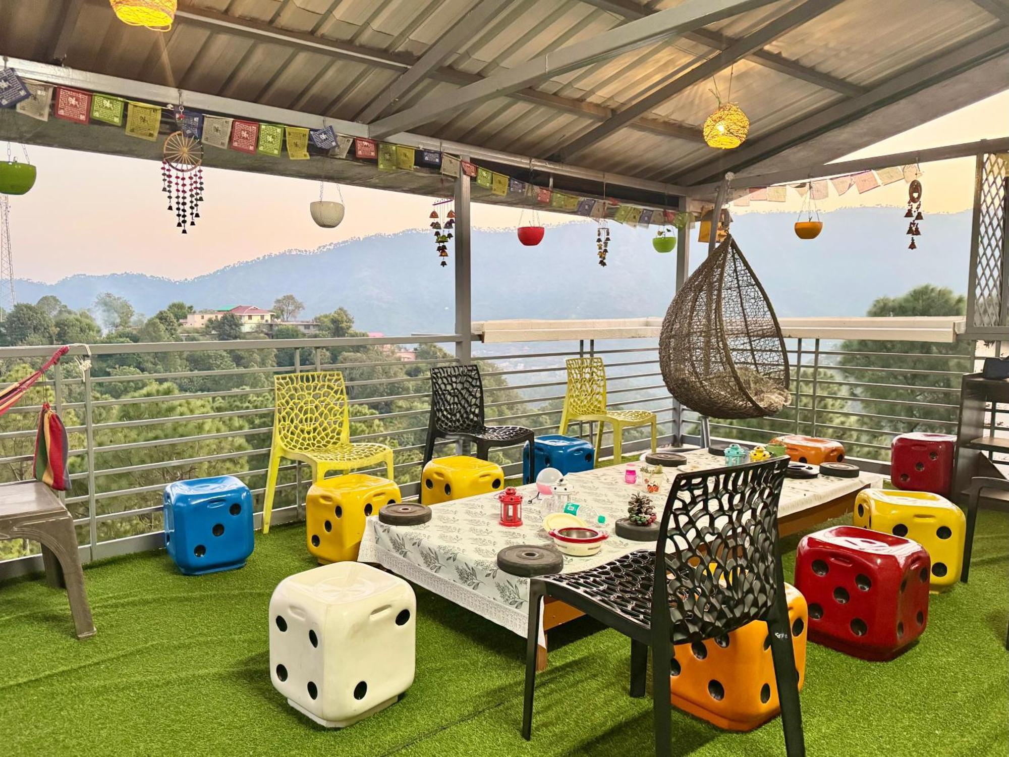 The Auriga 3Bhk Fully Entair Villa With Bonfire In Kasauli I Pvt Stay I Open Air Terrace I Kitchen Livingroom I Lawn Bonfire I Gaming Zone Exteriér fotografie