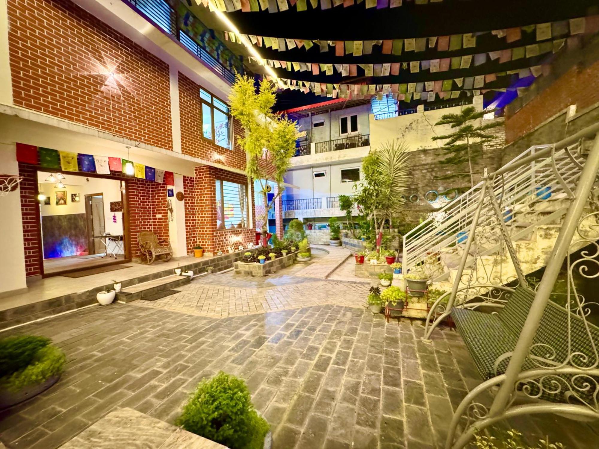 The Auriga 3Bhk Fully Entair Villa With Bonfire In Kasauli I Pvt Stay I Open Air Terrace I Kitchen Livingroom I Lawn Bonfire I Gaming Zone Exteriér fotografie