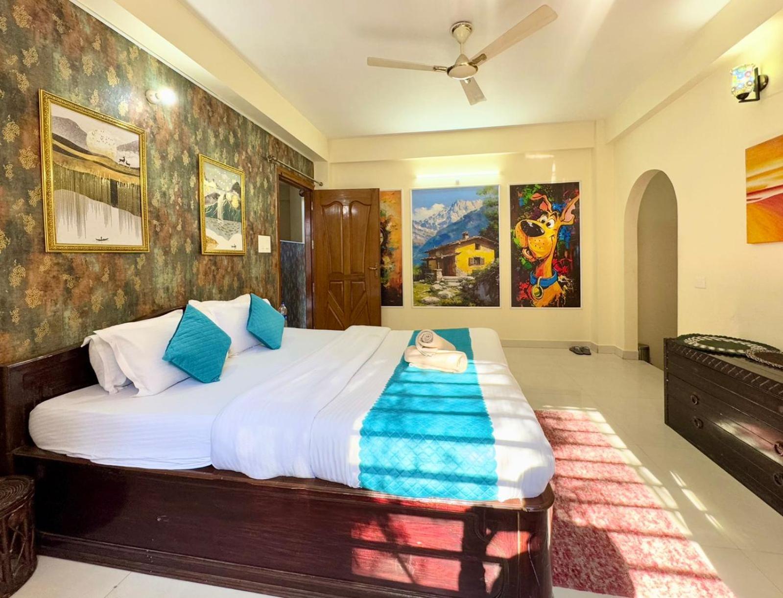 The Auriga 3Bhk Fully Entair Villa With Bonfire In Kasauli I Pvt Stay I Open Air Terrace I Kitchen Livingroom I Lawn Bonfire I Gaming Zone Exteriér fotografie