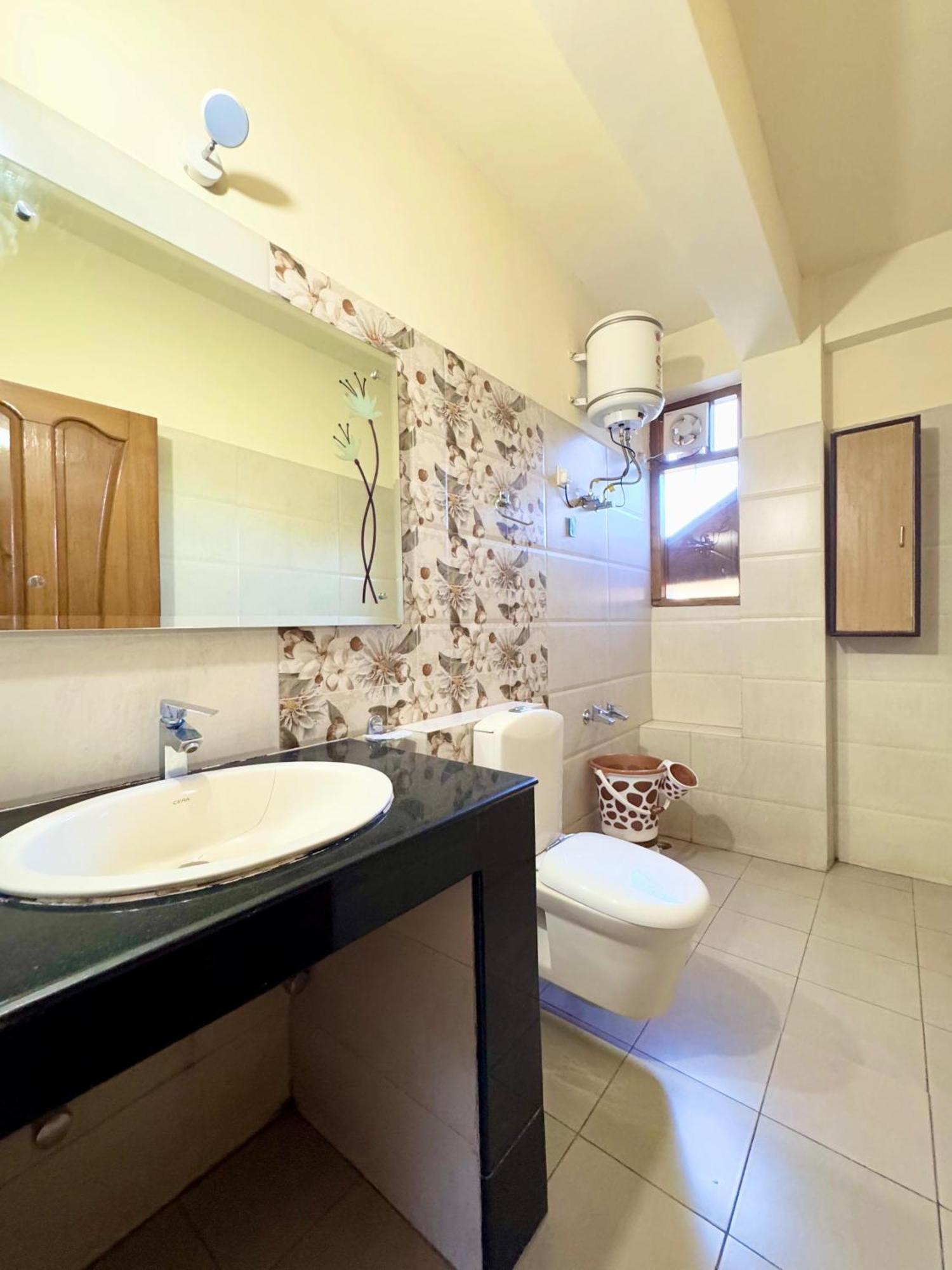 The Auriga 3Bhk Fully Entair Villa With Bonfire In Kasauli I Pvt Stay I Open Air Terrace I Kitchen Livingroom I Lawn Bonfire I Gaming Zone Exteriér fotografie